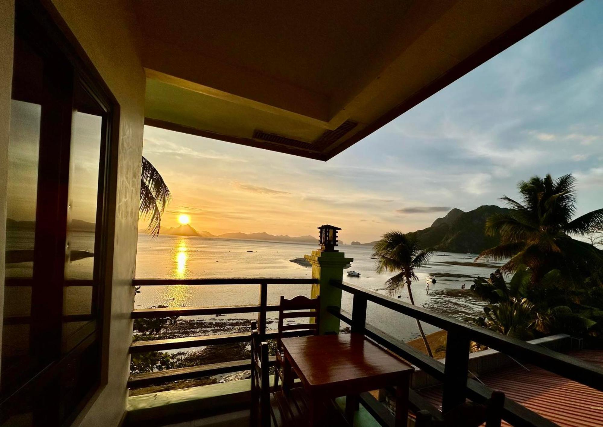Desert Rose Beach Hotel El Nido Exterior photo