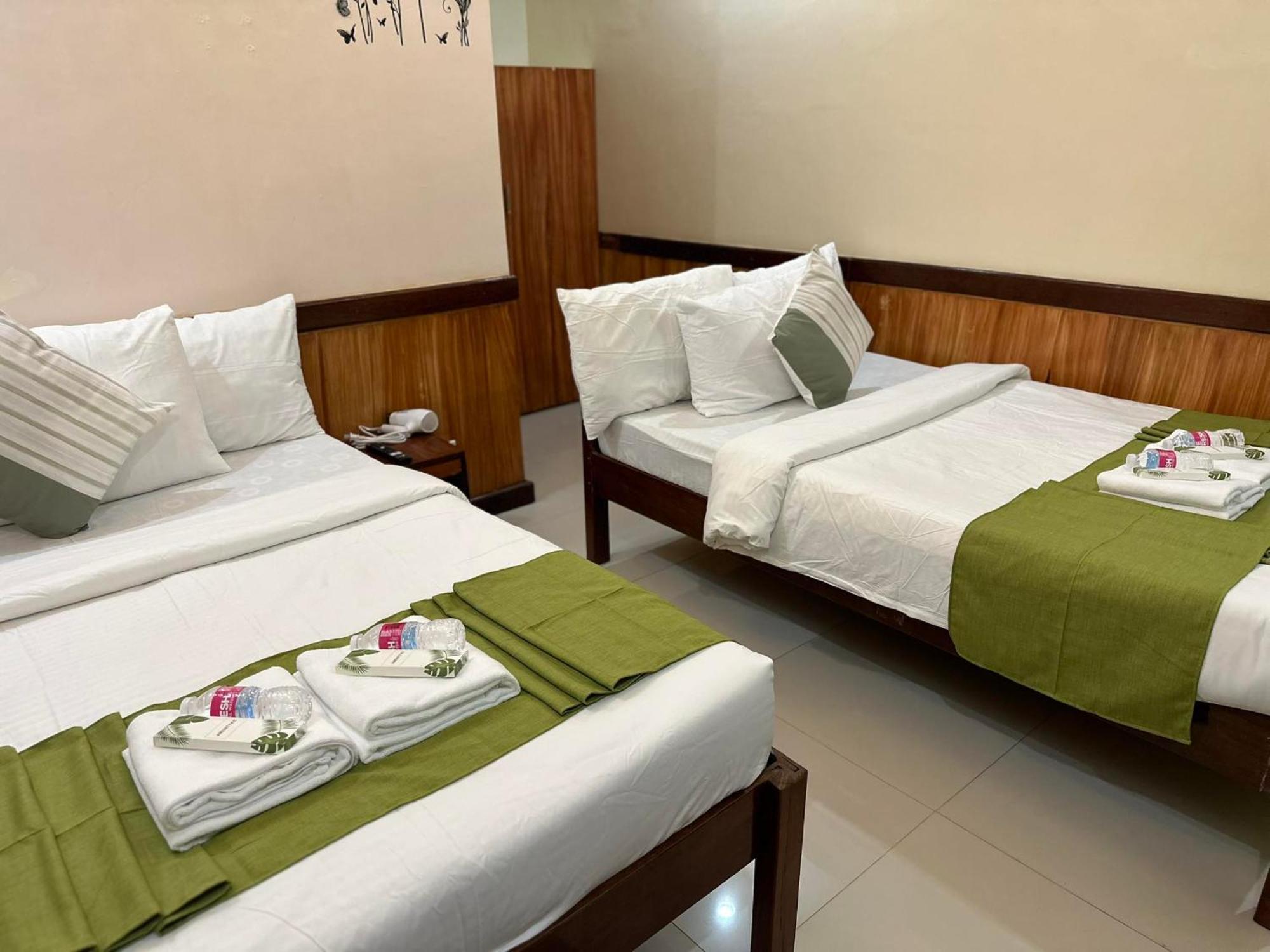 Desert Rose Beach Hotel El Nido Exterior photo
