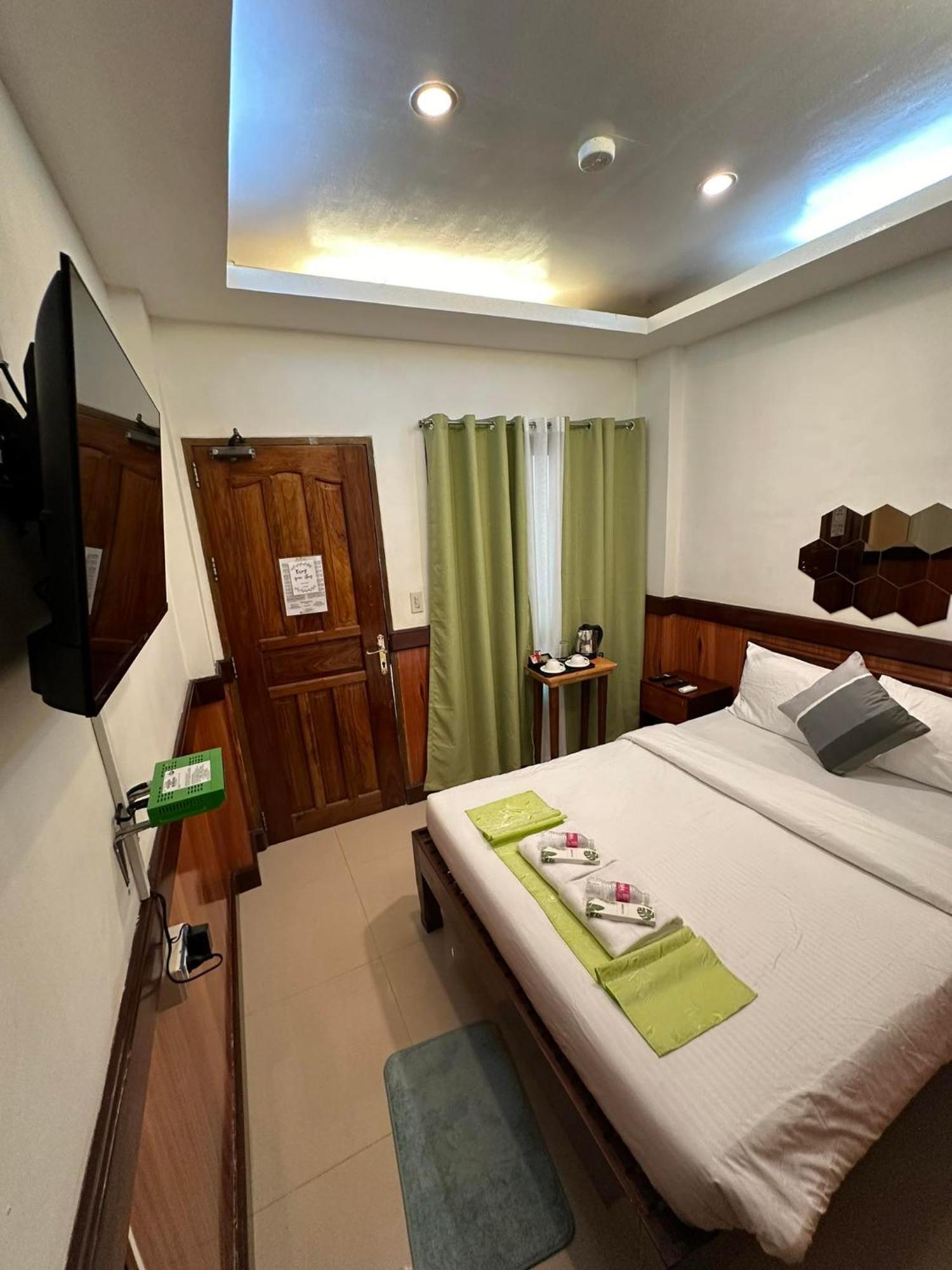 Desert Rose Beach Hotel El Nido Exterior photo